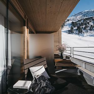 One Bedroom Deluxe Suite